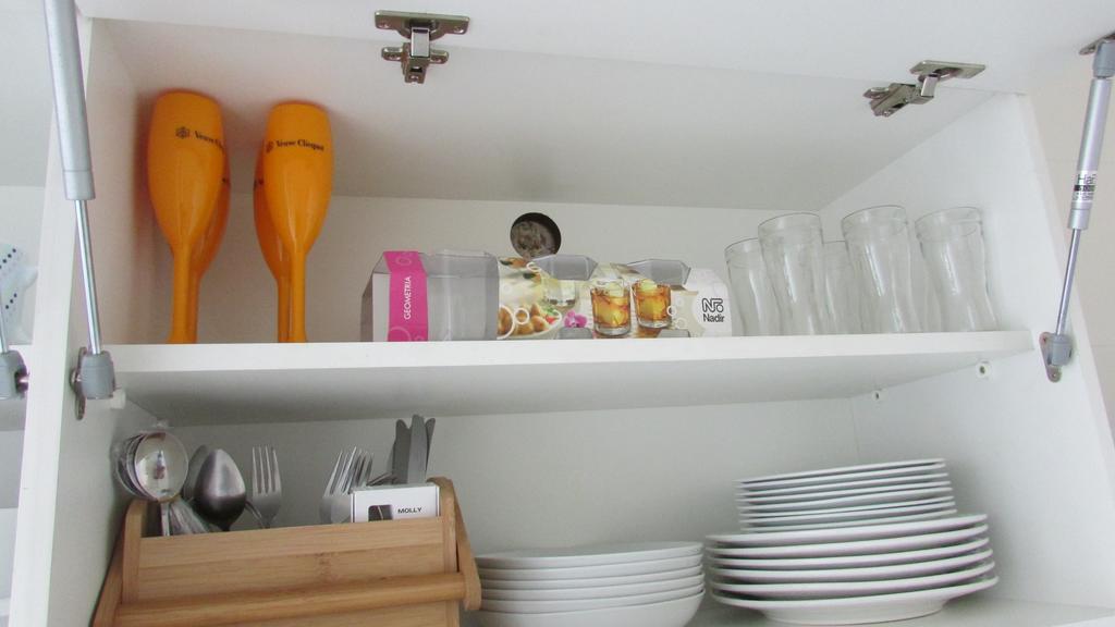 Lindo Apto No Barrabela, Todo Equipado, Com Arcondicionados Split Novos No Quarto E Na Sala, Limpissimo, Cheiroso, Novinho, Condominio Em Frente A Praia, Com Piscina Aquecida, Sauna, Quadra, Academia, Lavanderia, Salao De Beleza, Restaurantes, Mercad Rio de Janeiro Chambre photo