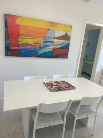 Lindo Apto No Barrabela, Todo Equipado, Com Arcondicionados Split Novos No Quarto E Na Sala, Limpissimo, Cheiroso, Novinho, Condominio Em Frente A Praia, Com Piscina Aquecida, Sauna, Quadra, Academia, Lavanderia, Salao De Beleza, Restaurantes, Mercad Rio de Janeiro Extérieur photo